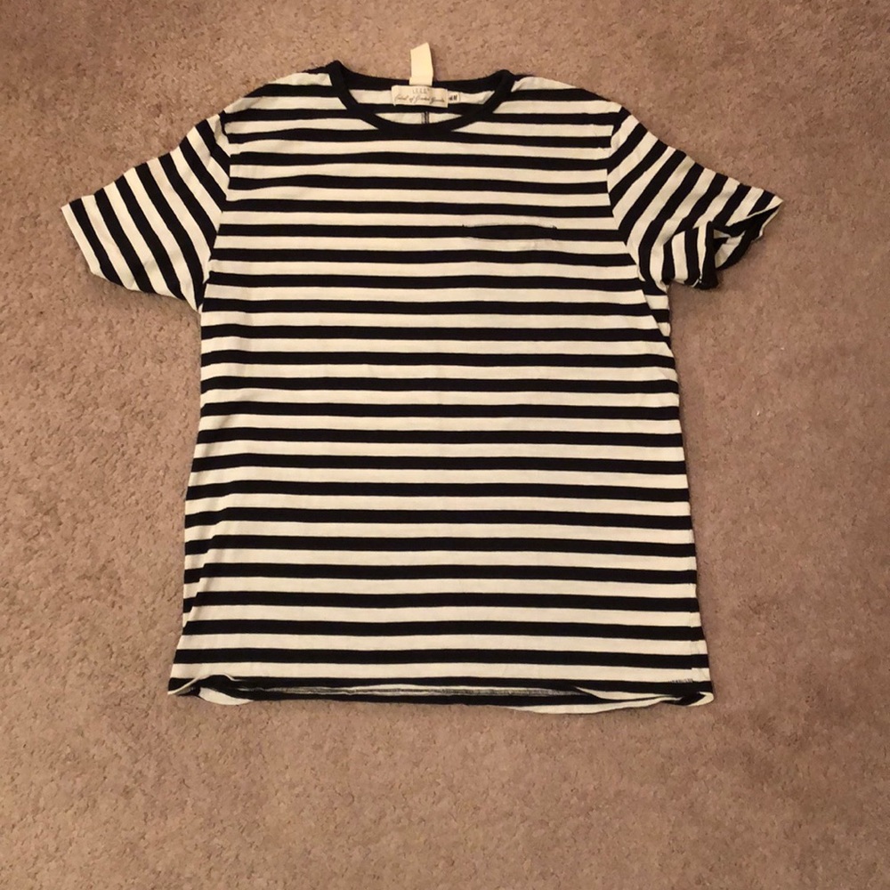 Men’s H&M black and white striped shirt